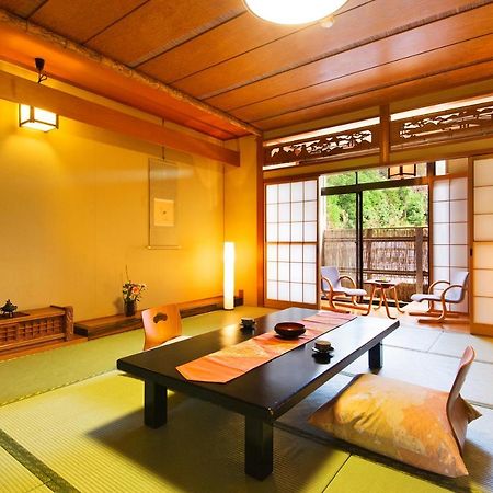 Yumoto Sakakibarakan Tsu Extérieur photo