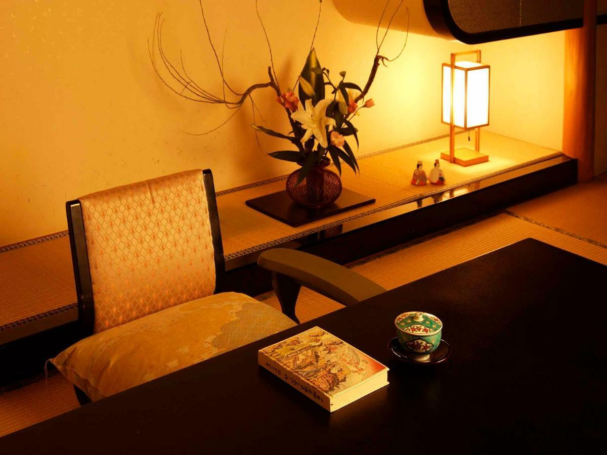Yumoto Sakakibarakan Tsu Extérieur photo